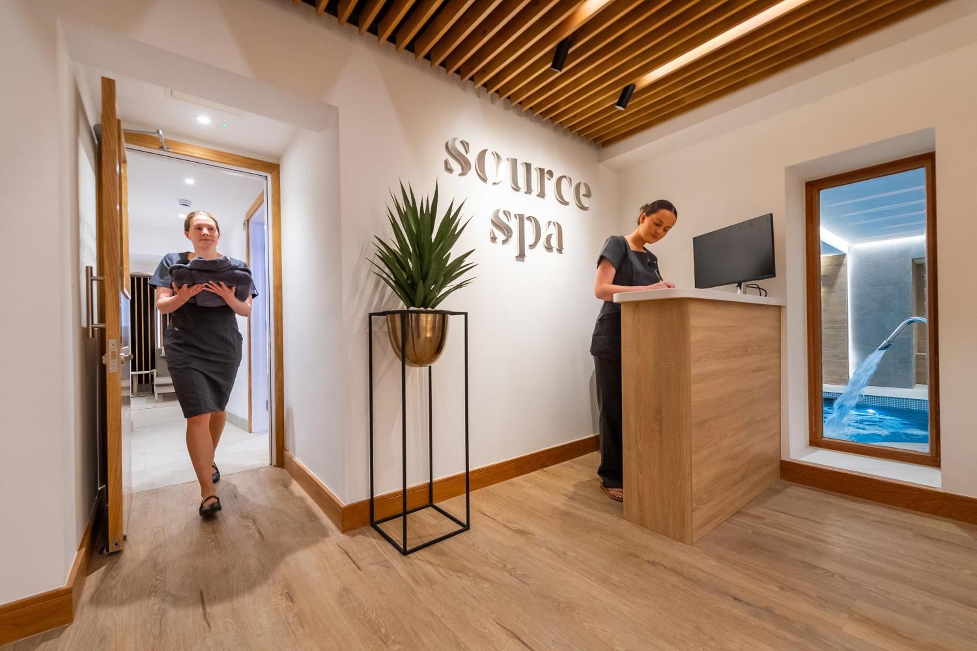 The Victoria Hotel & Source Spa 시드머스 외부 사진