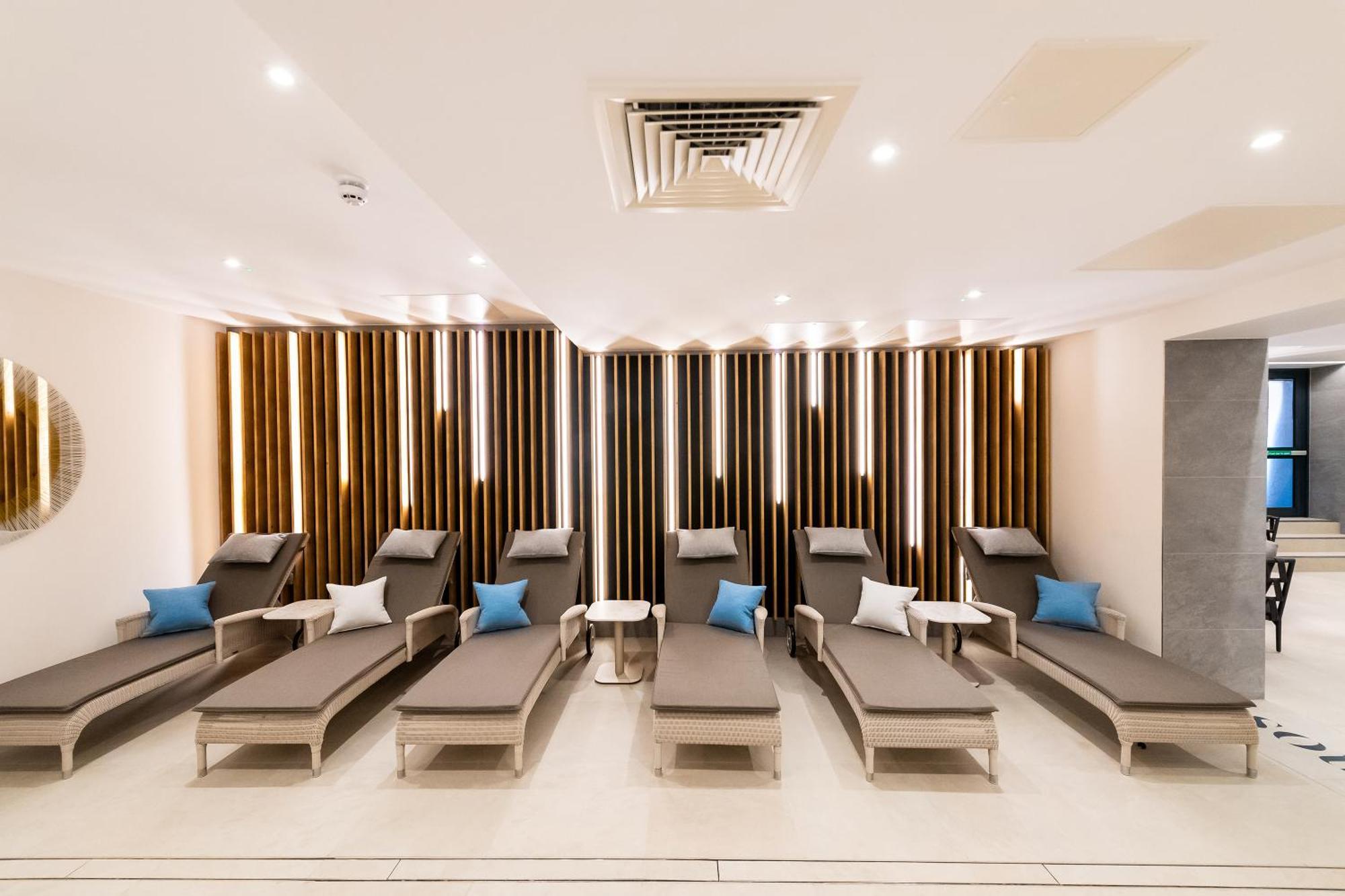 The Victoria Hotel & Source Spa 시드머스 외부 사진