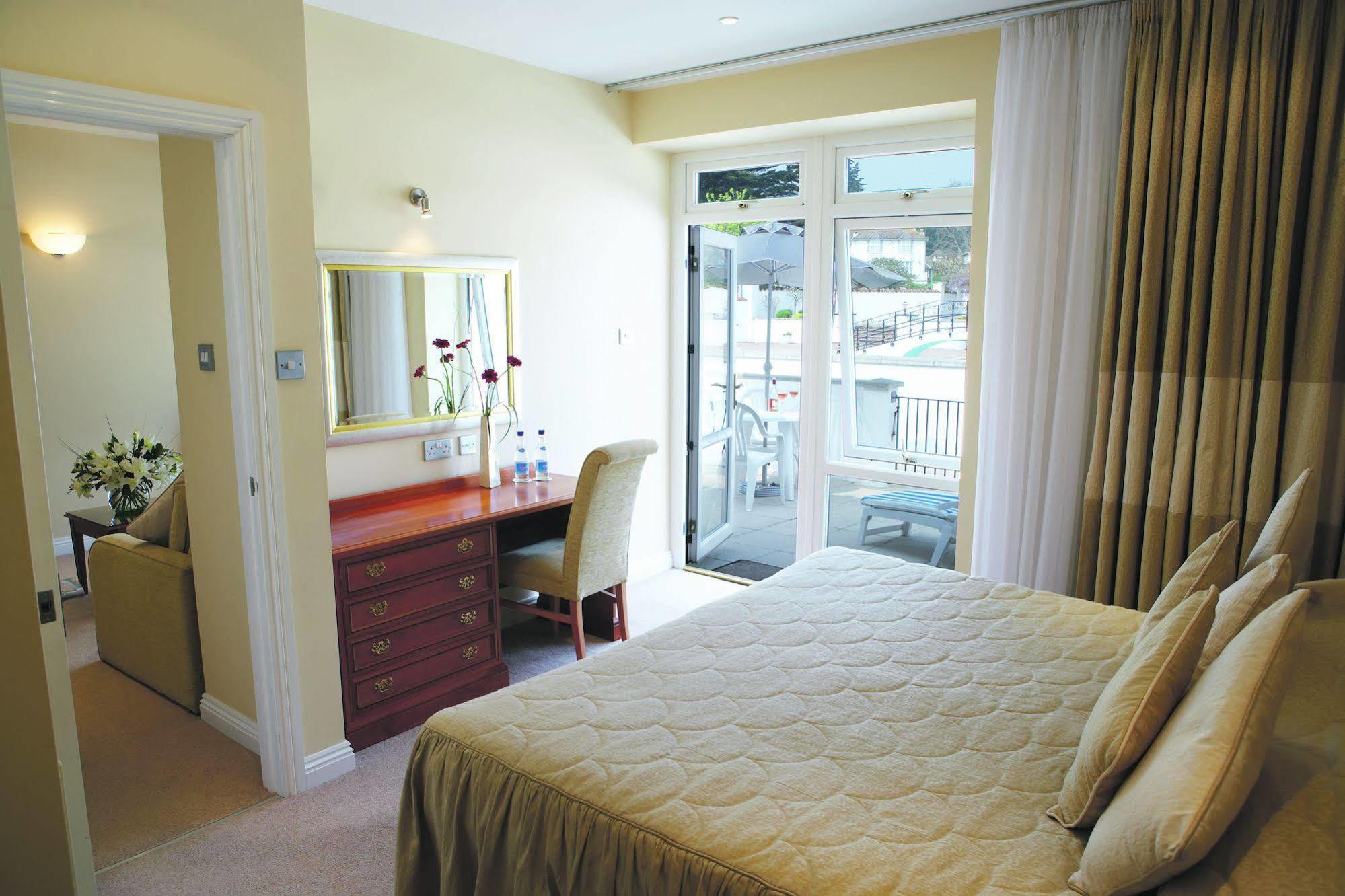 The Victoria Hotel & Source Spa 시드머스 외부 사진