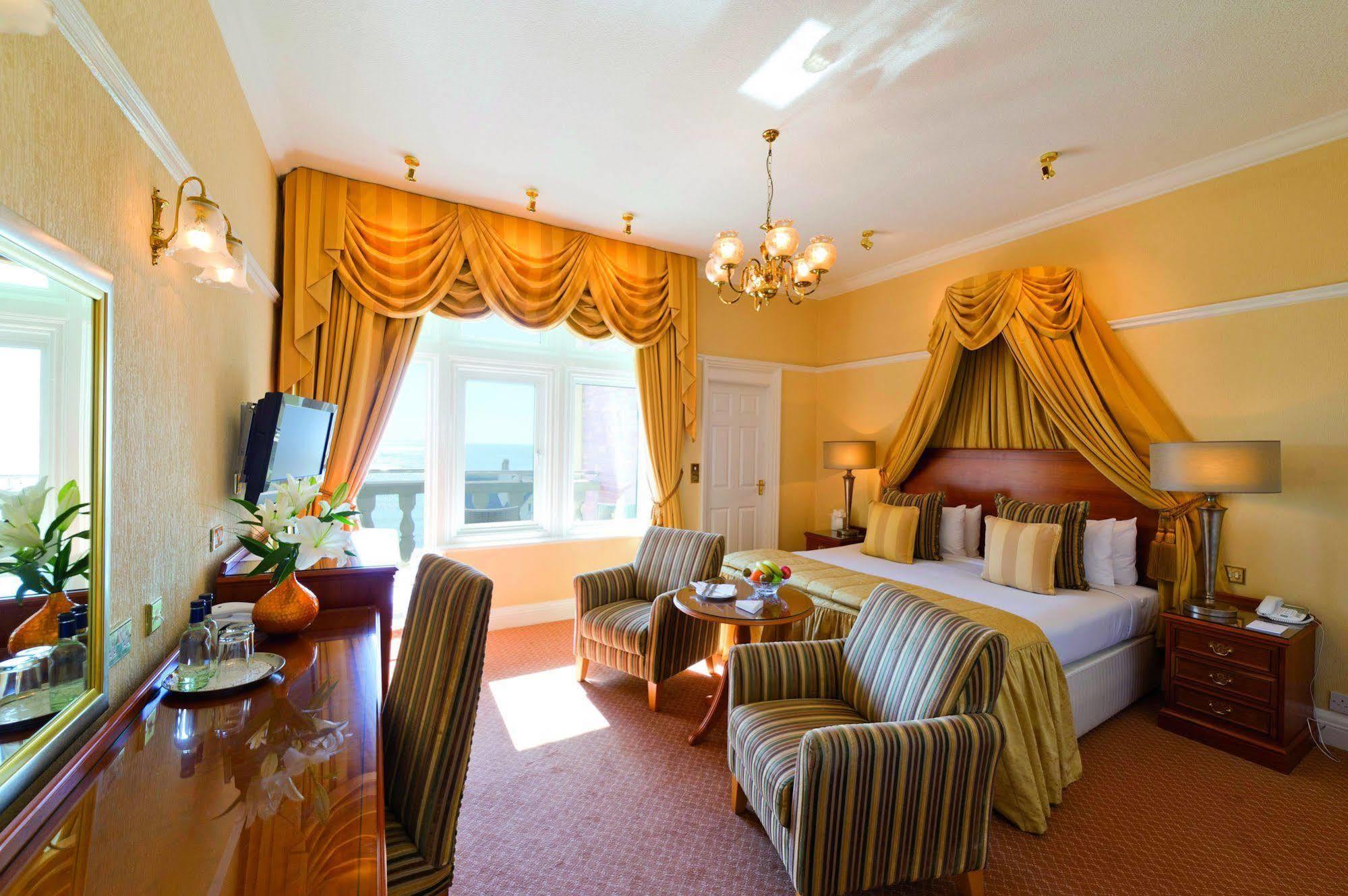 The Victoria Hotel & Source Spa 시드머스 외부 사진